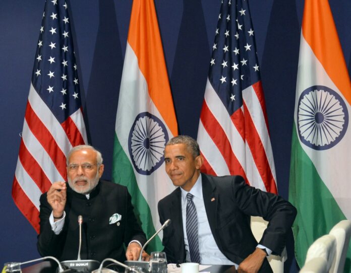 Narendra Modi meeting Barack Obama, on the sidelines of COP21 Summit in Paris