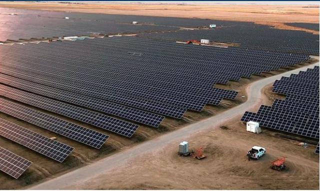 Claresholm solar far