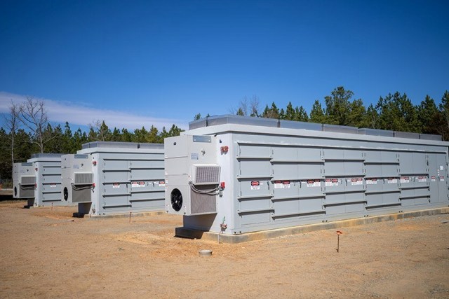 dominion-energy-announces-operational-battery-energy-storage-pilot