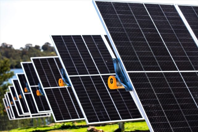 Nextracker for solar PV modules