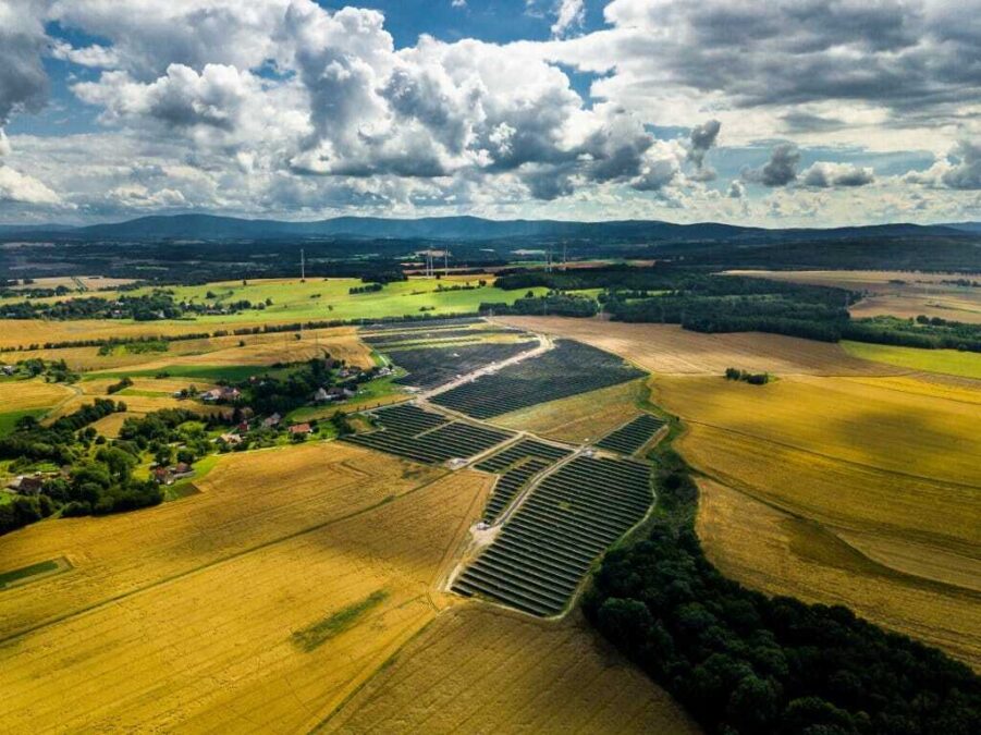 Operation & Maintenance (O&M) program for solar farms